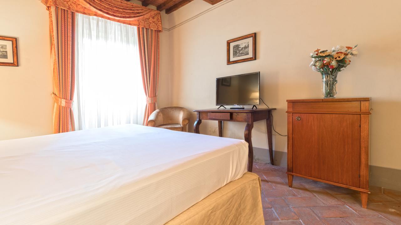 Badia Di Campoleone Villa Arezzo Room photo