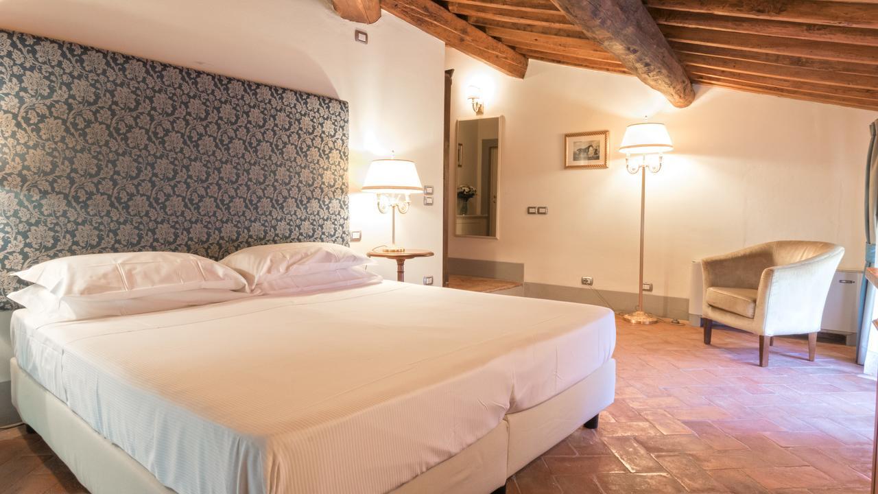 Badia Di Campoleone Villa Arezzo Room photo